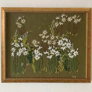 Vintage 1970’s Crewel Field of Daisies Framed Art Boho Needlework